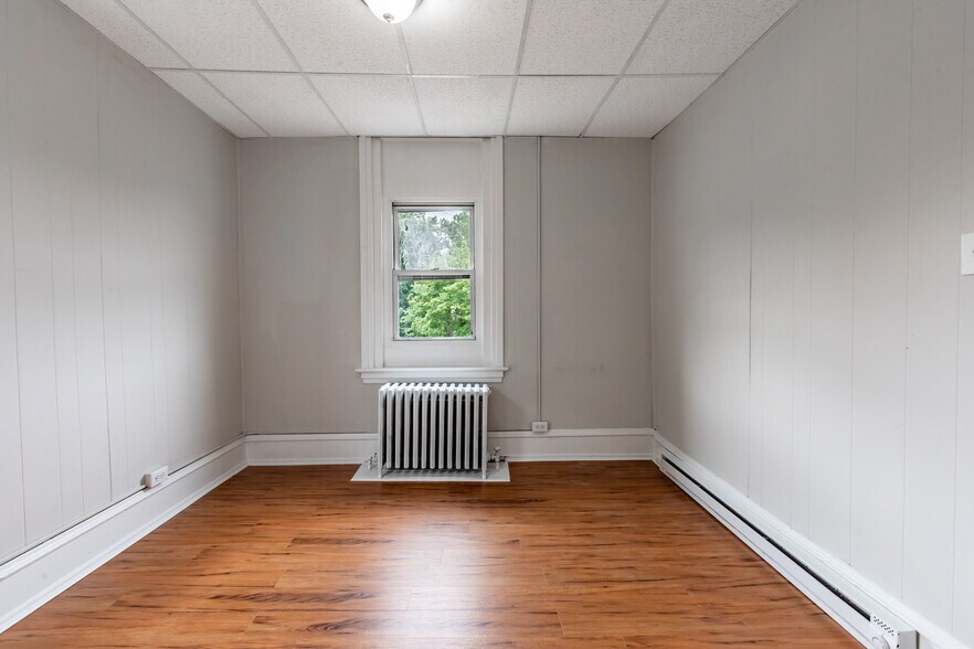 More Photos Of 403 Washington Ave, Sellersville Apartments For Sale