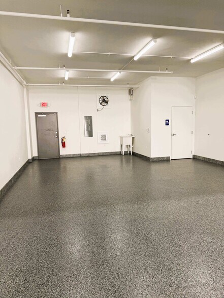 More Photos Of 3584 Plover, Naples Warehouse For Sale