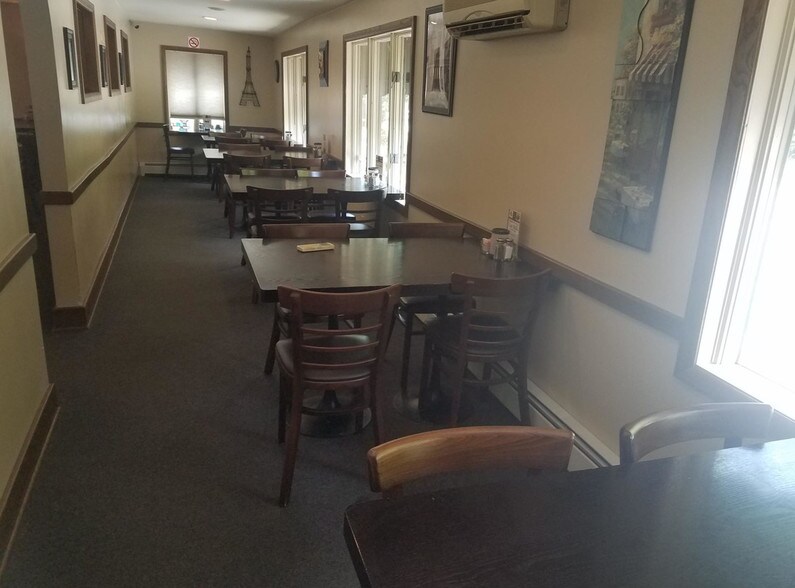 More Photos Of 6418 Chambersburg Rd, Fayetteville Restaurant For Sale
