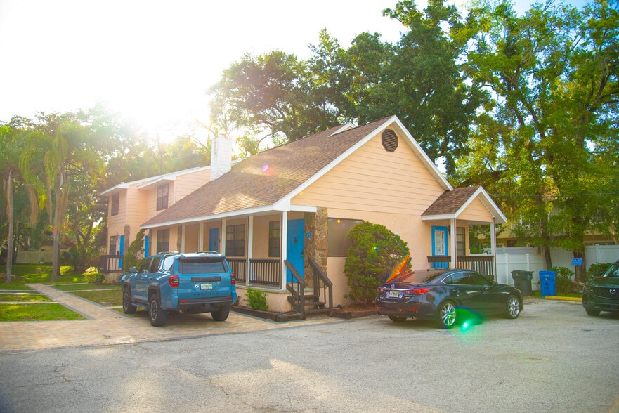 More Photos Of 12216 N 59th St, Tampa Apartments For Sale
