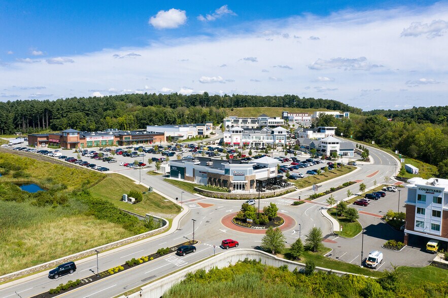 Primary Photo Of 495 Great Rd, Littleton Unknown For Lease