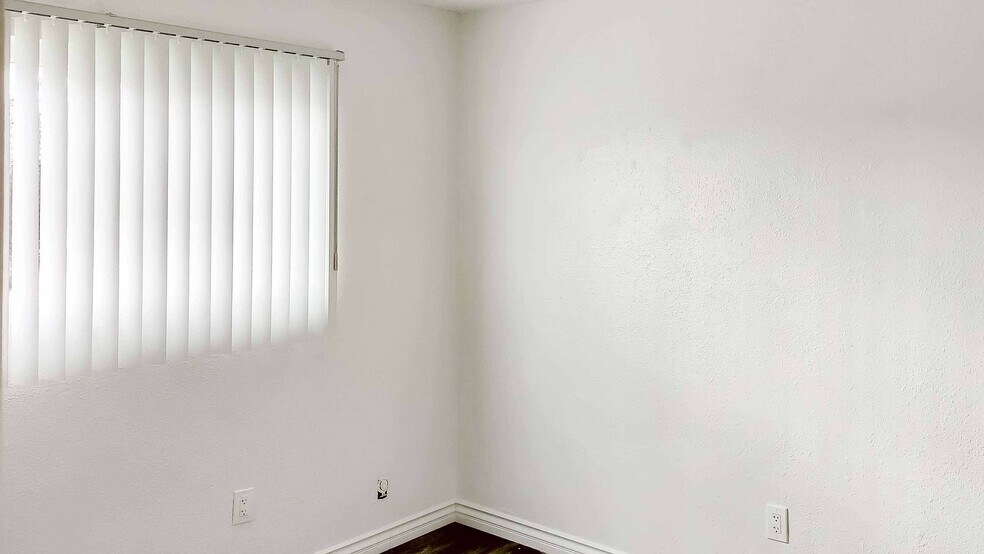 More Photos Of 1718 Crofton Ln, Escondido Multifamily For Sale