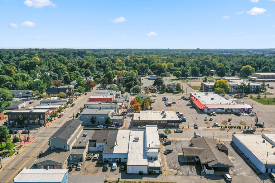 More Photos Of 122 W Superior St, Wayland Storefront For Sale