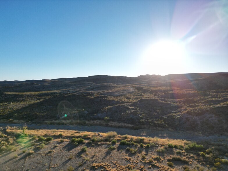 More Photos Of 1800 Cibolo Creek Dr, Shafter Land For Sale