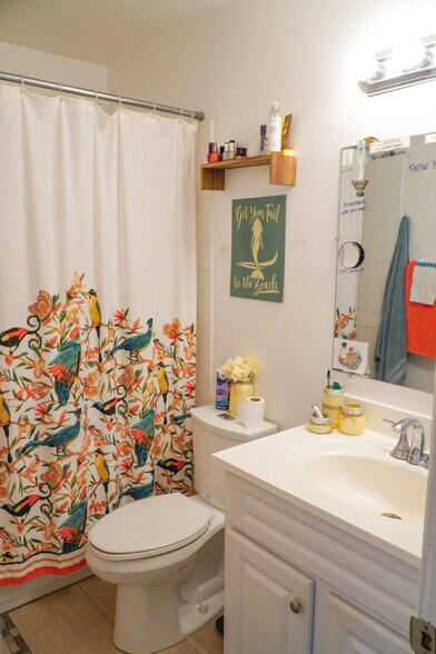 More Photos Of 4865 Brighton Ave, San Diego Apartments For Sale