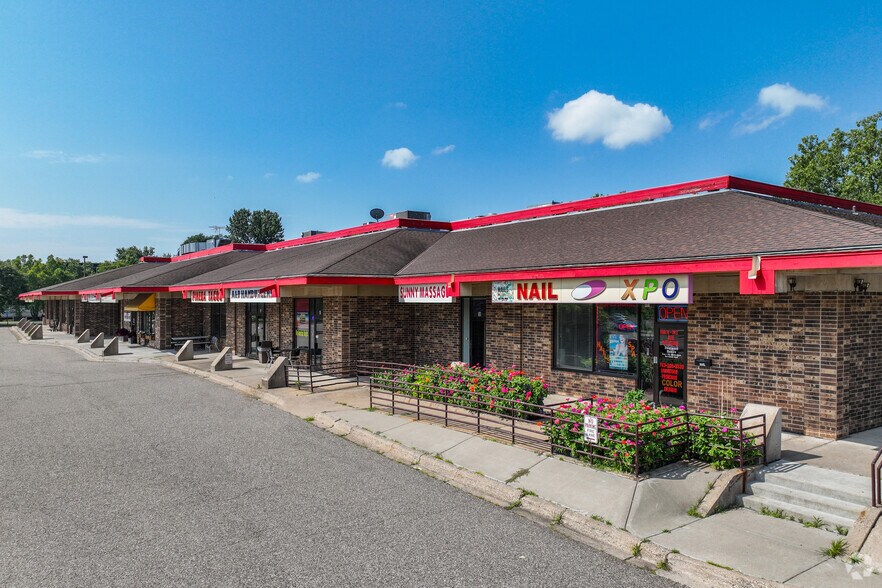 More Photos Of 8-88 Nathan Ln, Plymouth Storefront Retail Office For Lease