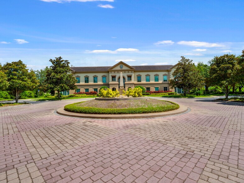 More Photos Of 1500 Park Center Dr, Orlando Office For Lease