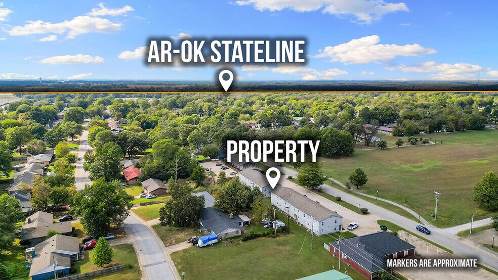 More Photos Of 1810 W Twin Springs St, Siloam Springs General Retail For Sale