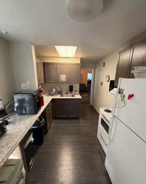 More Photos Of 519 Clinton Ave, Albany Office For Sale