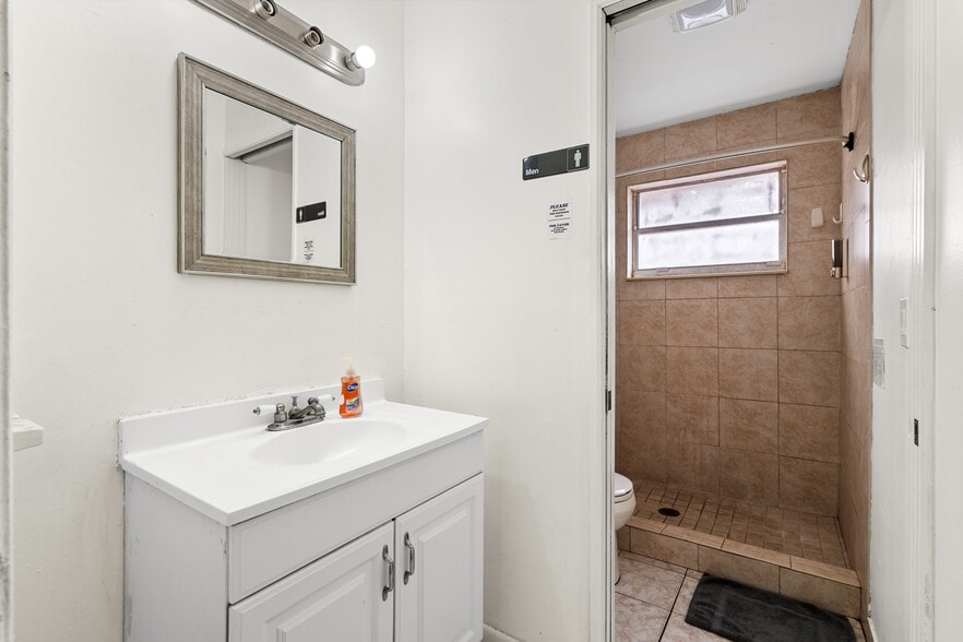 More Photos Of 1112 NE 5th Ave, Fort Lauderdale Hospitality For Sale