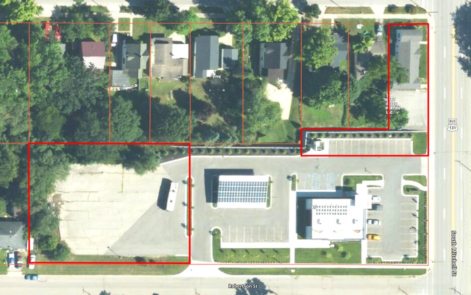 More Photos Of 1200 S Mitchell St, Cadillac Office For Sale