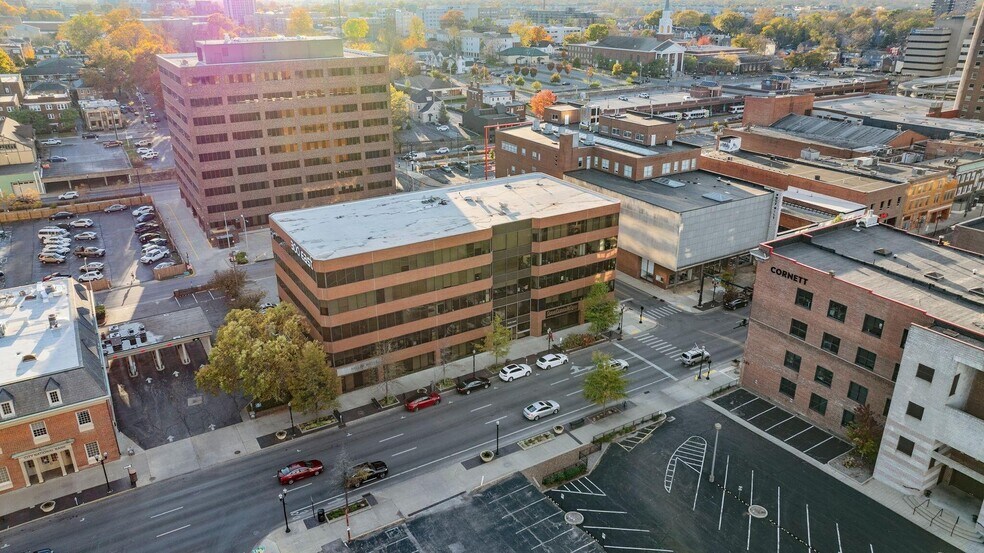 More Photos Of 300 E Main St, Lexington Office For Sale