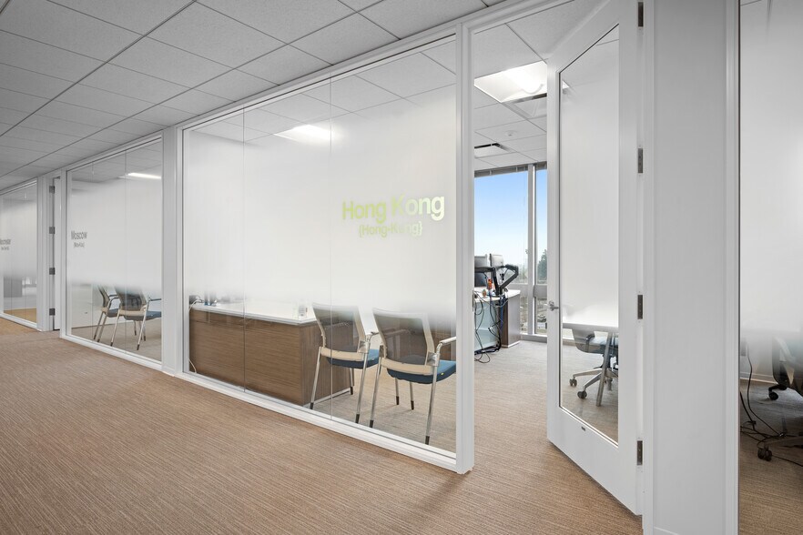 More Photos Of 301 N Lake Ave, Pasadena Office For Lease