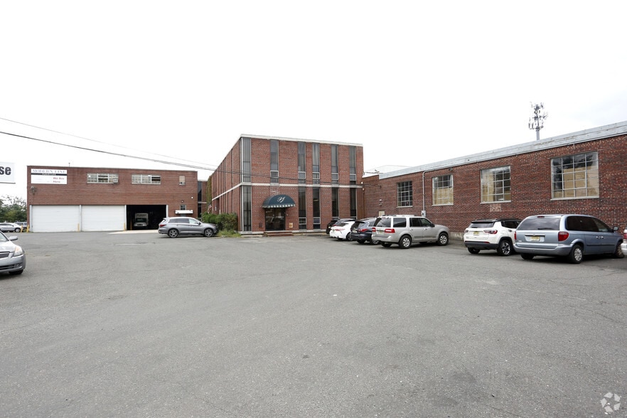 Primary Photo Of 531 N Stiles St, Linden Manufacturing For Lease