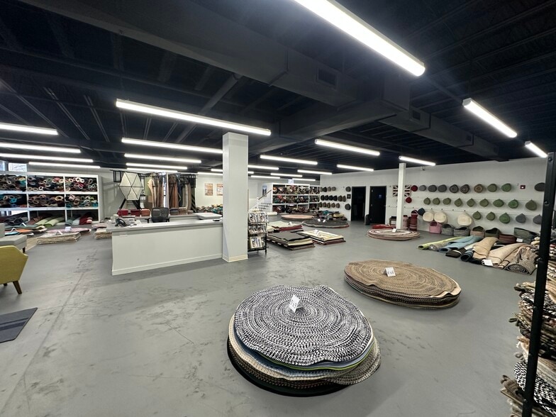 More Photos Of 77 Pawtucket Ave, Rumford Manufacturing For Lease