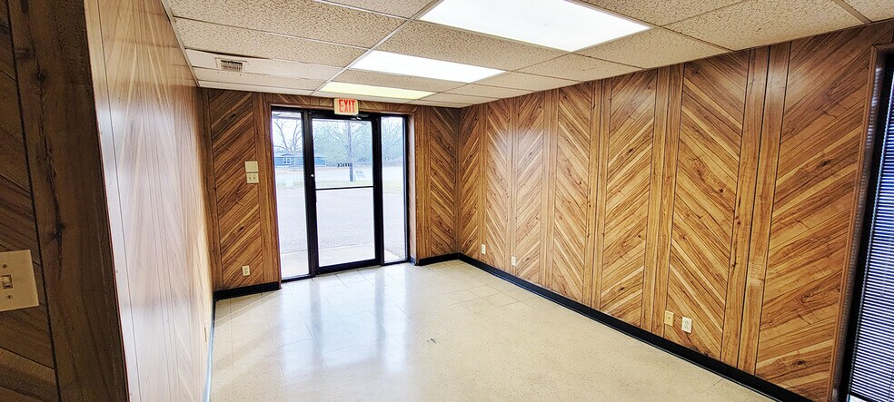 More Photos Of 6099 FM 2767, Tyler Industrial For Lease