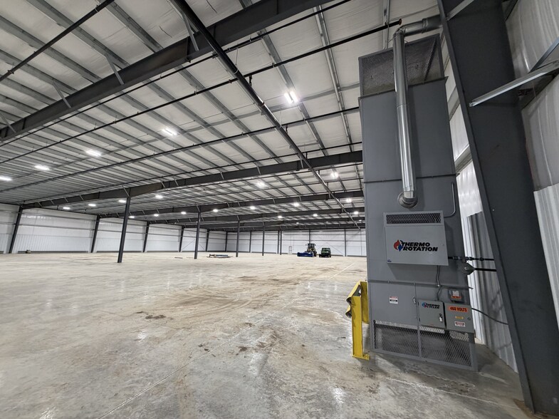 More Photos Of 1100 N Main St, Three Rivers Manufacturing For Lease