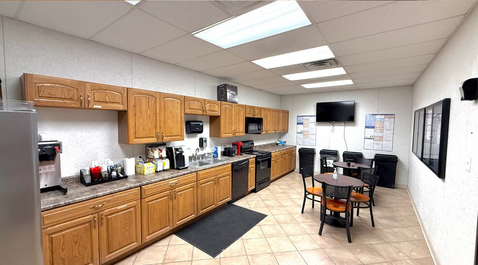 More Photos Of 6300 E Interstate 20, Midland Industrial For Sale