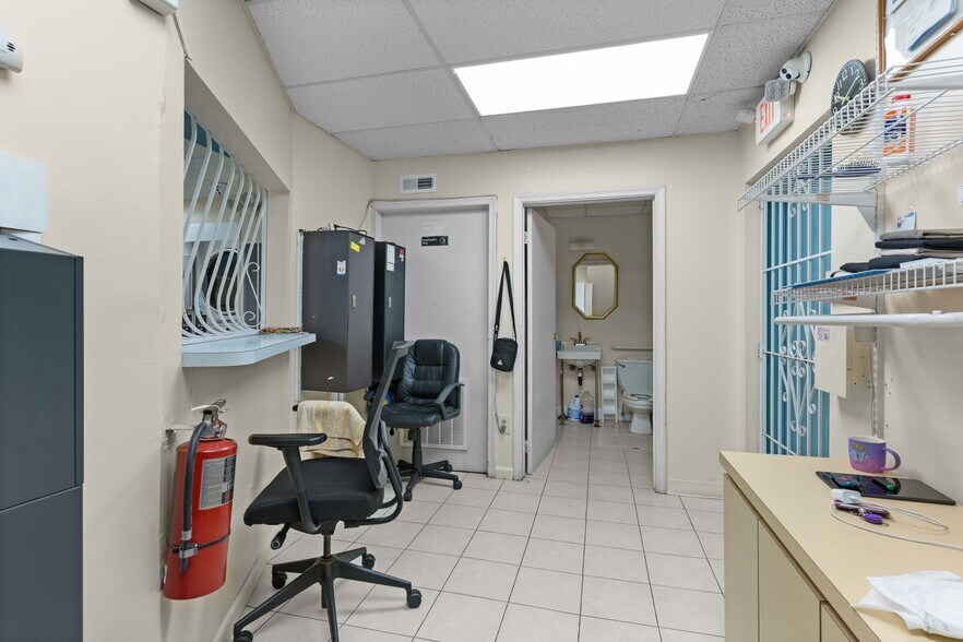 More Photos Of 3069 River Rd, Camden Storefront Retail Office For Sale