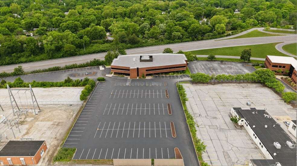 More Photos Of 8888 Ladue Rd, Ladue Medical For Lease