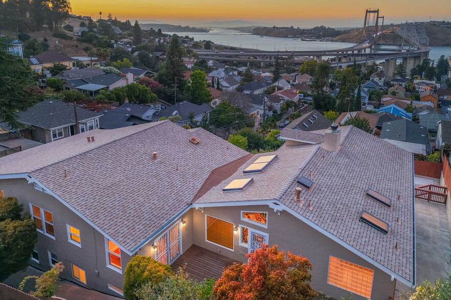 More Photos Of 1135 5th Ave, Crockett Apartments For Sale