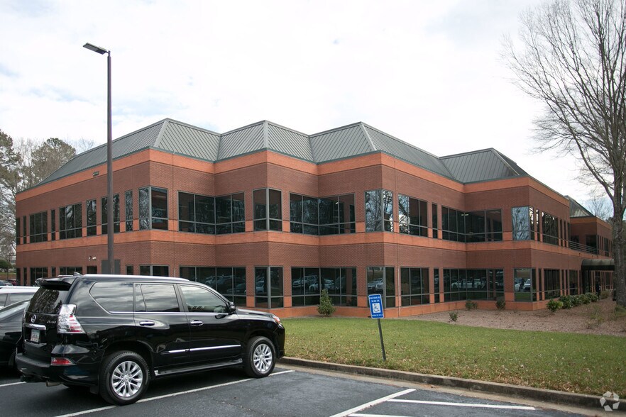 More Photos Of 5895 Windward Pky, Alpharetta Office For Lease