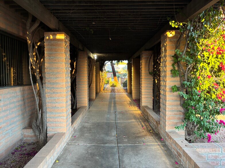 More Photos Of 6520 N 7th Ave, Phoenix Medical For Lease
