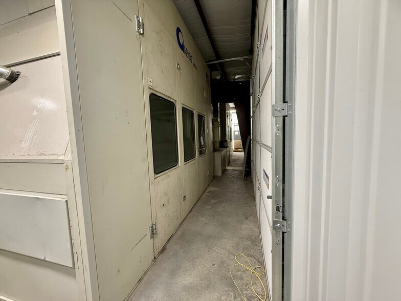 More Photos Of 60 County Road 9501 N, Brookland Warehouse For Lease