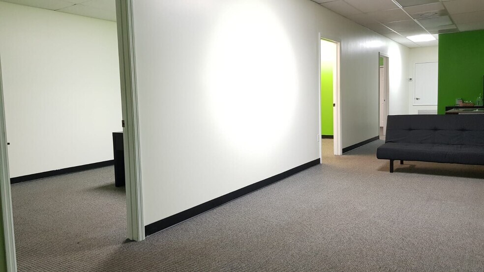 More Photos Of 3586 Aloma Ave, Winter Park Office For Sale