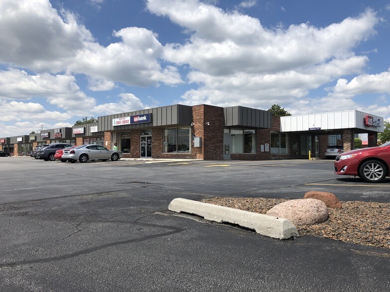 More Photos Of 9546-9562 W 147th St, Orland Park Unknown For Lease