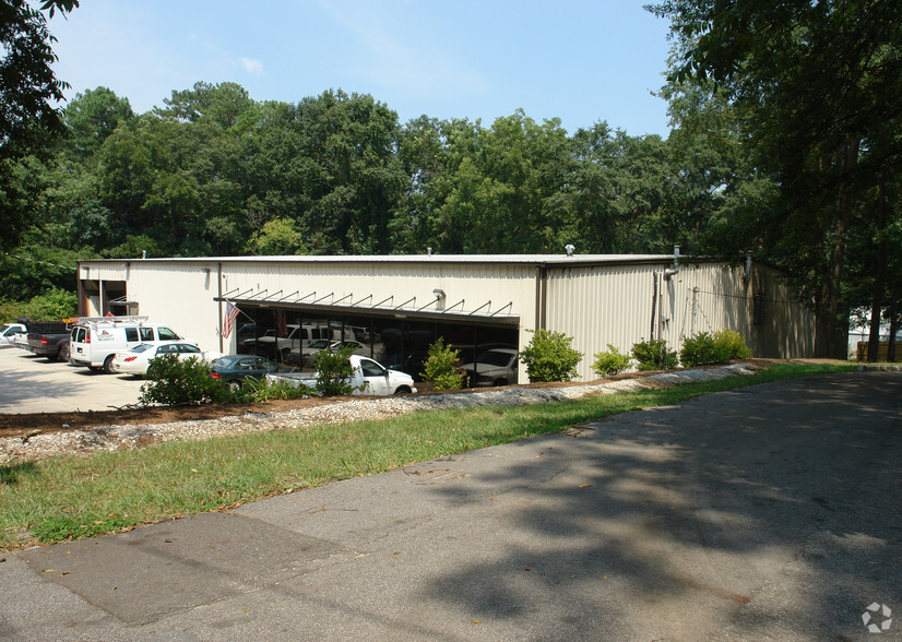 Primary Photo Of 911 Montreal Rd, Clarkston Manufacturing For Lease