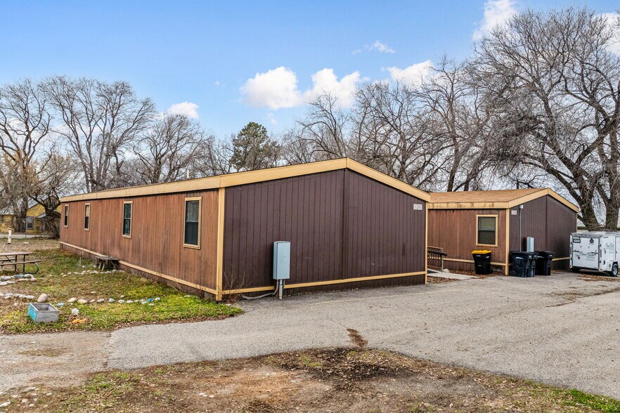 More Photos Of 658 S East St, Bayfield Flex For Sale