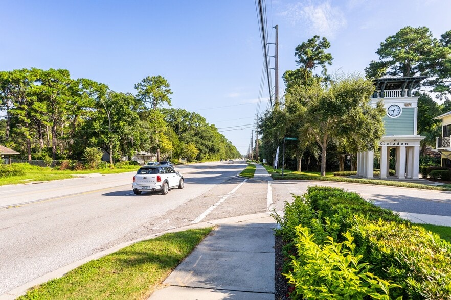 More Photos Of 12 Celadon Dr, Beaufort Storefront Retail Office For Sale