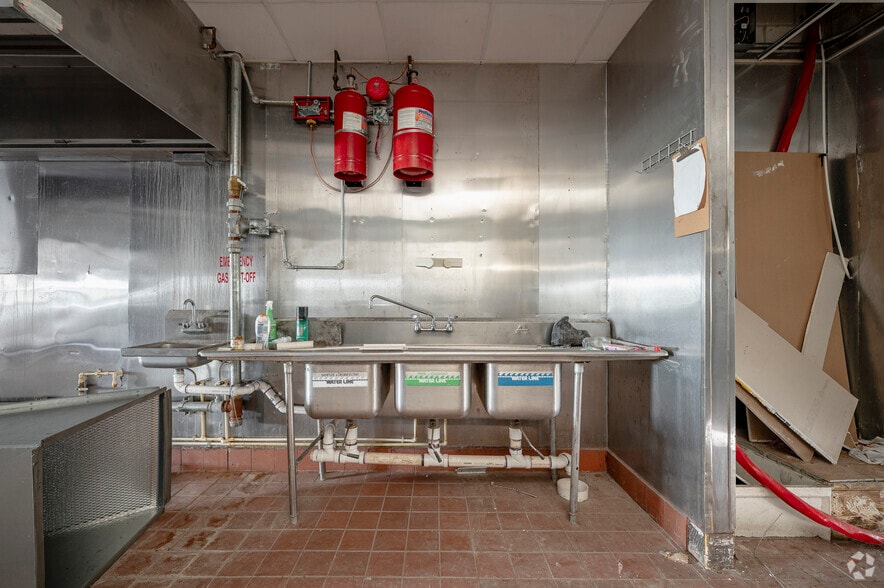 More Photos Of 3101 SW 34th Ave, Ocala Unknown For Lease