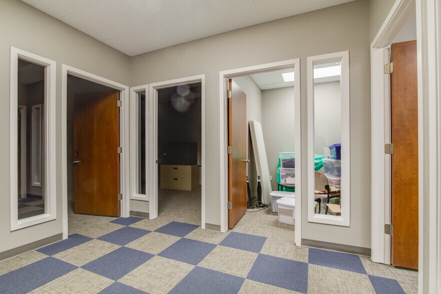 More Photos Of 227-229 S Washington Sq, Lansing Storefront Retail Office For Sale