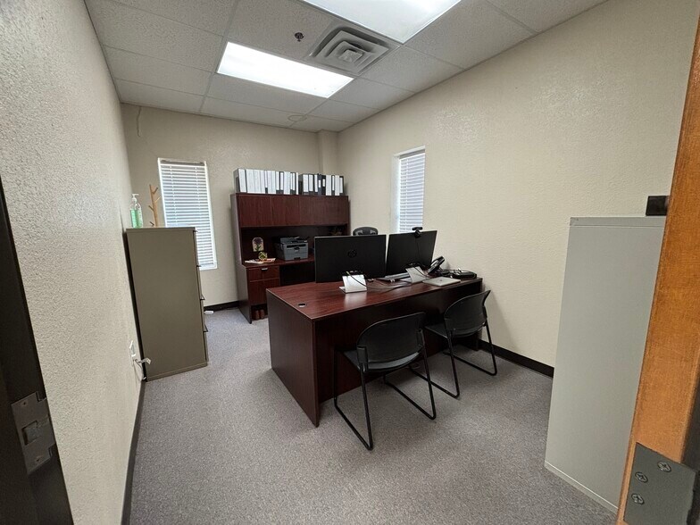 More Photos Of 2690 Old Alton Rd, Denton Warehouse For Lease