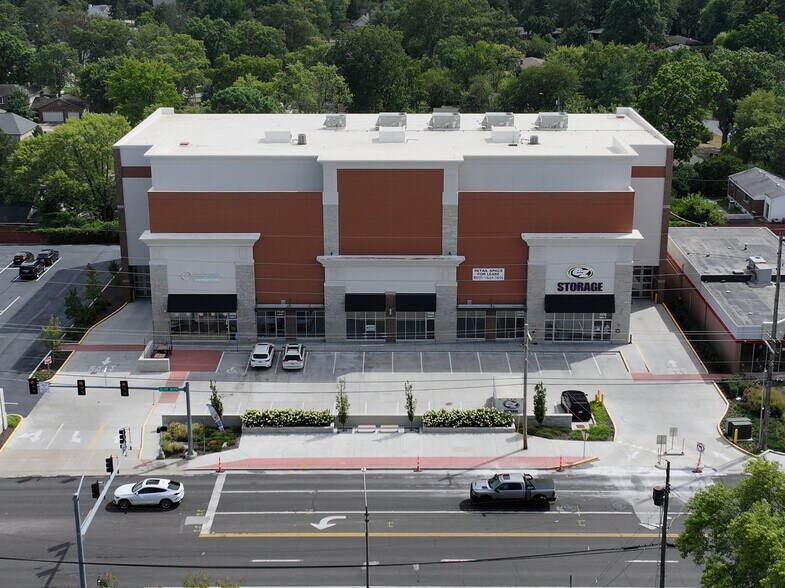 Primary Photo Of 9538 Olive Blvd, Olivette Storefront For Lease