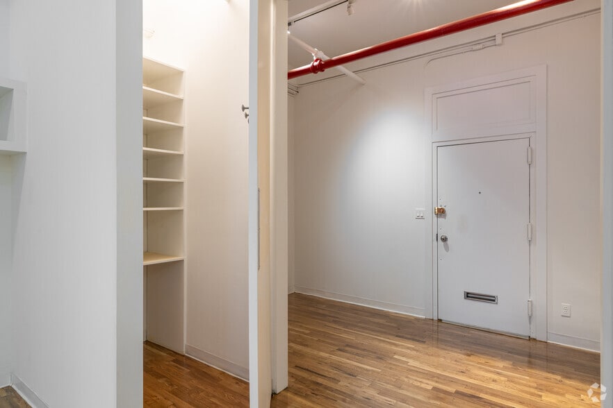 More Photos Of 146-150 W 25th St, New York Office For Lease