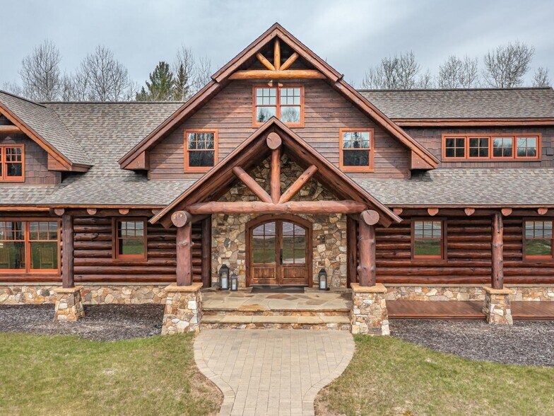 More Photos Of 5771 US Highway 45, Land O Lakes Office For Sale