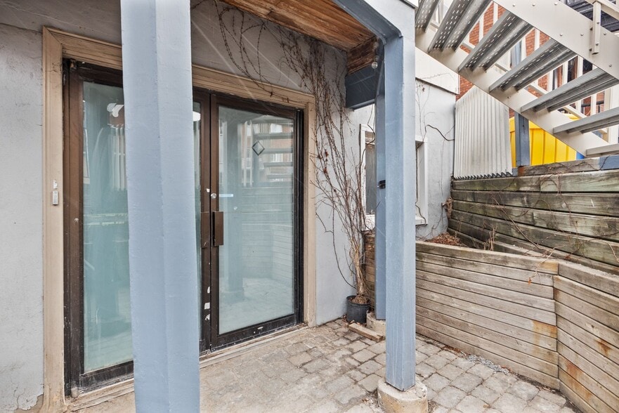 More Photos Of 455 Somerset St W, Ottawa Apartments For Sale