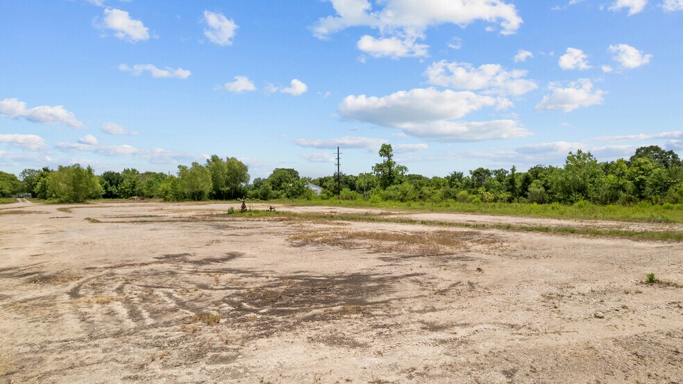 More Photos Of 1403 Algoa Friendswood Rd, Alvin Land For Sale