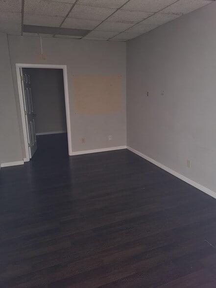 More Photos Of 5190 Calhoun Memorial Hwy, Easley Office Residential For Lease