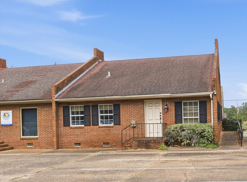 Primary Photo Of 235-237 John Knox Rd, Tallahassee Medical For Sale