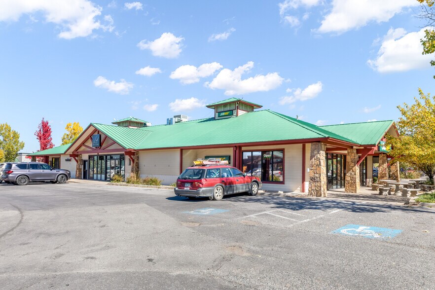 More Photos Of 140 Country Center Dr, Pagosa Springs Storefront For Sale
