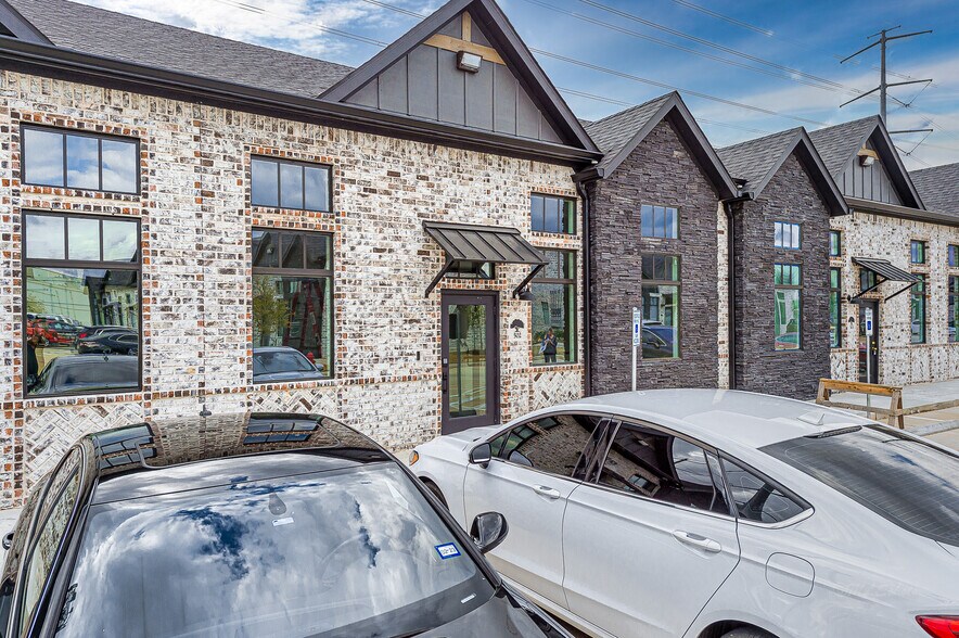 More Photos Of 2035 N Mason Dr, Katy Medical For Lease