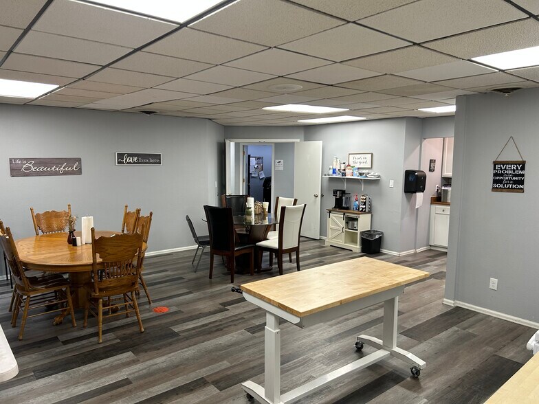 More Photos Of 1150 Elkton Dr, Colorado Springs Office For Sale