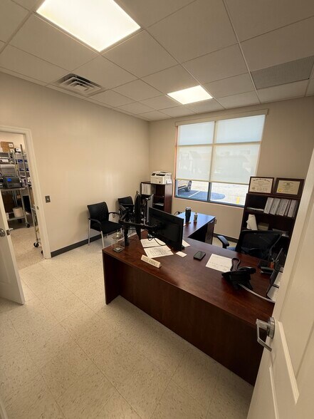 More Photos Of 204 Three Springs Dr, Weirton Office For Lease