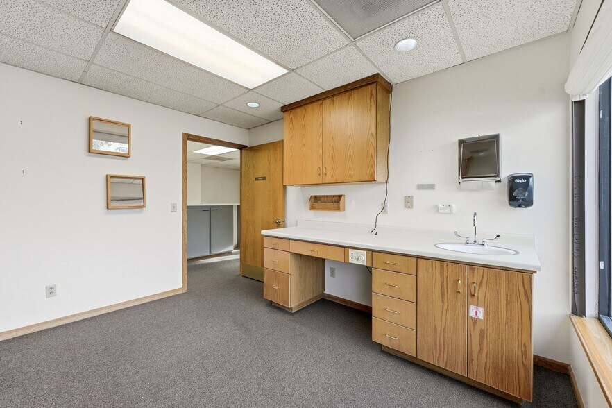 More Photos Of 201 E 5900 S, Murray Medical For Lease