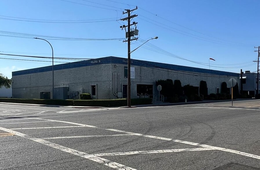 Primary Photo Of 711 S Palm Ave, Alhambra Warehouse For Lease
