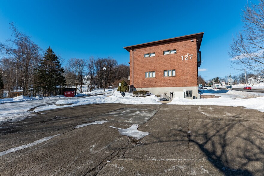 More Photos Of 127 Rt-59, Monsey Office For Lease